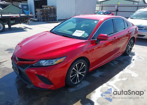2020 Toyota Camry Se z USA, uszkodzony, nr VIN 4T1G11AK2LU360090